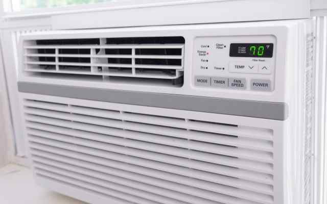 Air conditioner Running air conditioner in a room