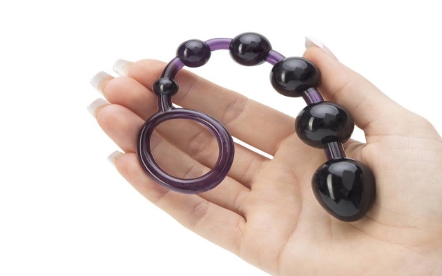 Anal Beads with decreasing bead size Dark anal beads that decrease in size